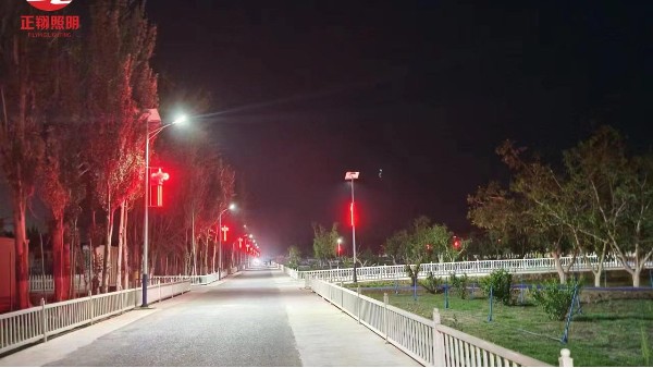 新疆中国结太阳能路灯安装